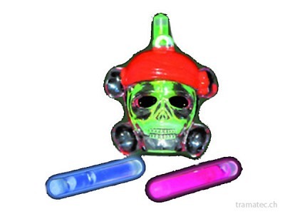 Fasnacht Knicklicht Piratenkopf ass 4cm